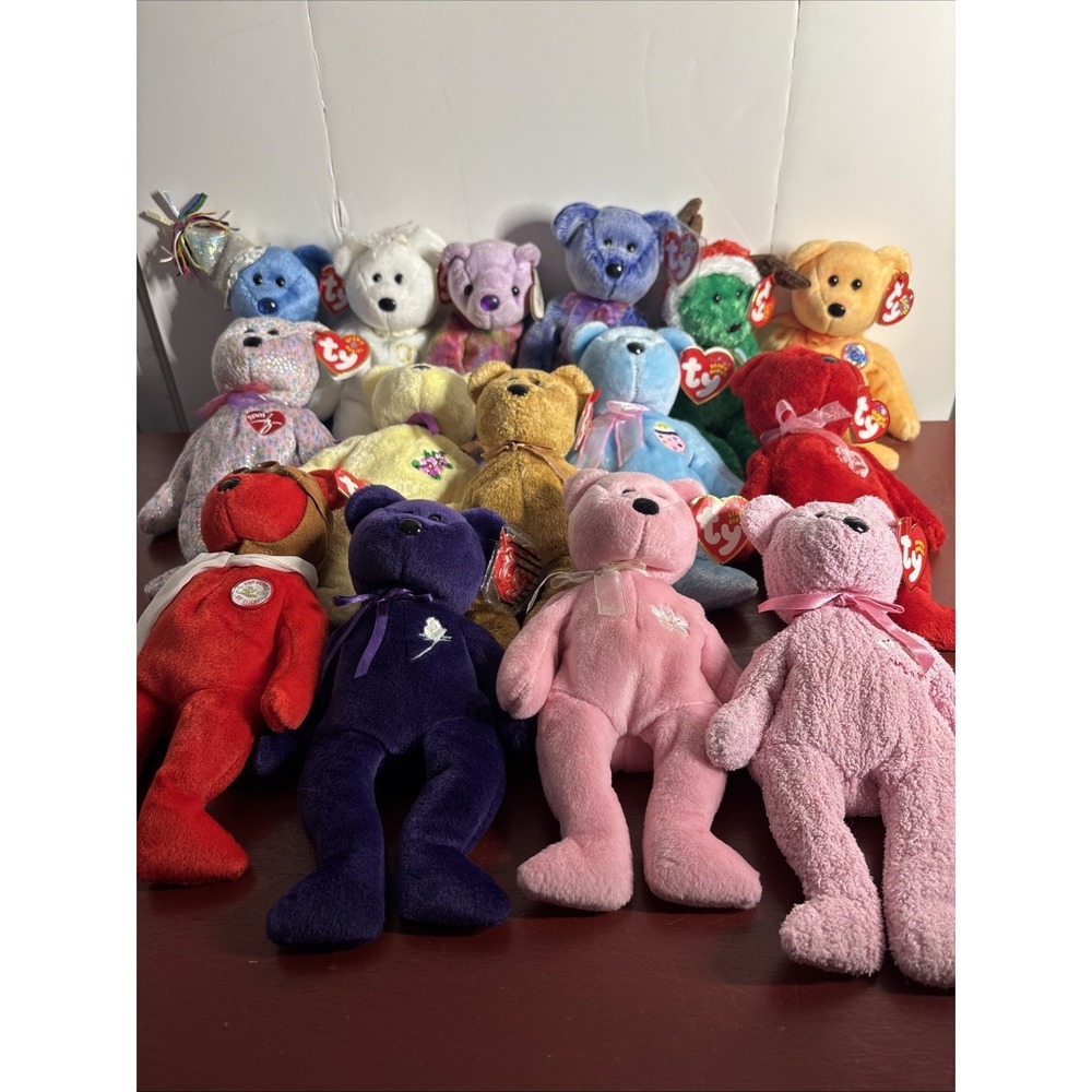 Lot of 15 Ty Bennie Baby Bears with Tags Retired Includes Sakura Bear All M/Nm!